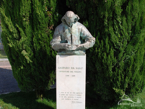Skulptur von Gasparo da Salò, Gardasee, Italien