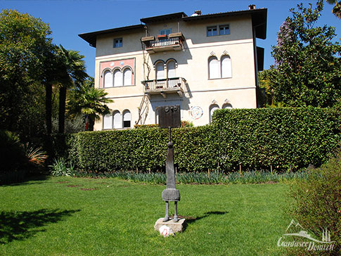 Die Villa von Andre Heller im Botanischen Garten in Gardone Riviera am Gardasee
