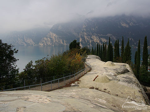 Auf dem Monte Brione zwischen Riva und Torbole - Die Bunker der Oesterreicher im 1. Weltkrieg, Italien