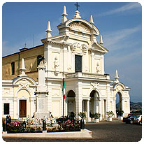 Die Chiesa Parrocchiale in Polpenazze del Garda Chiesa Parrocchiale, Kirche, Polpenazze del Garda