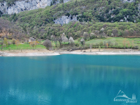 Tennosee (Lago di Tenno), Gardasee, Italien