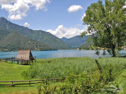 Pfahlbauten am Ledrosee, Italien