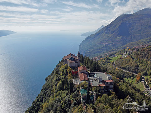 Die Wallfahrtskirche Madonna di Monte Castello, Westufer des Gardasees, Italien