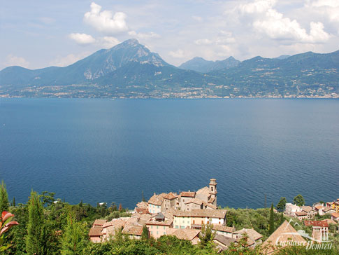 Pai di Torri del Benaco, Gardasee, Italien