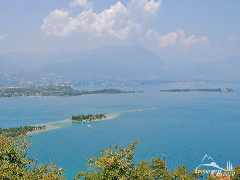 Rocca di Manerba, Isola di San Biagio, Isola del Garda, Puegnago sul Garda, Gardasee, Italien