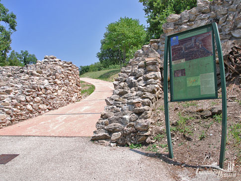 Ruine der Rocca di Manerba, Gardasee, Italien