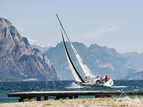 Segelyacht, Sailing, Gardasee, Lago di Garda, Italien